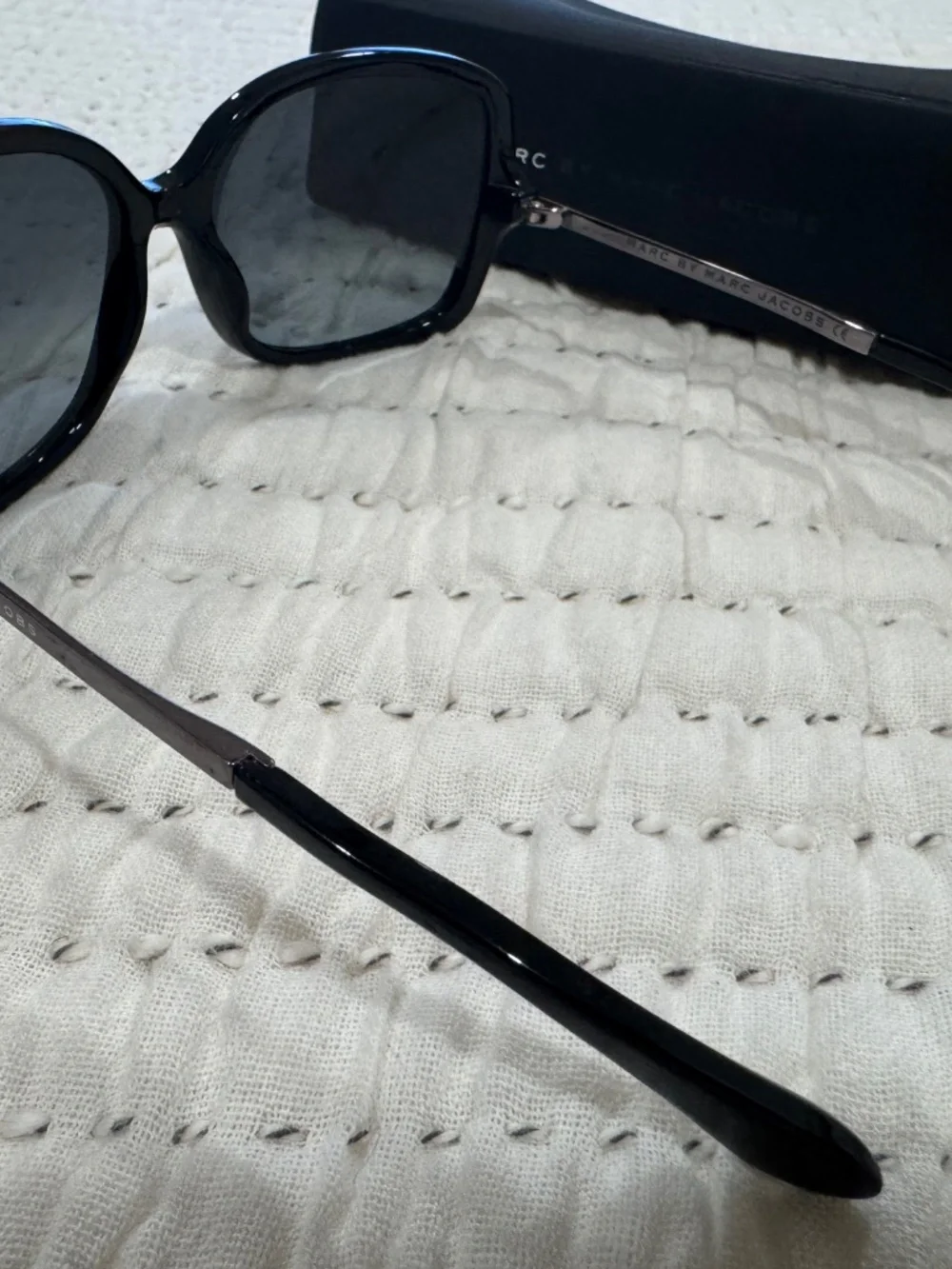 Marc by Marc Jacobs oversized soft square sunglasses in black w/original case